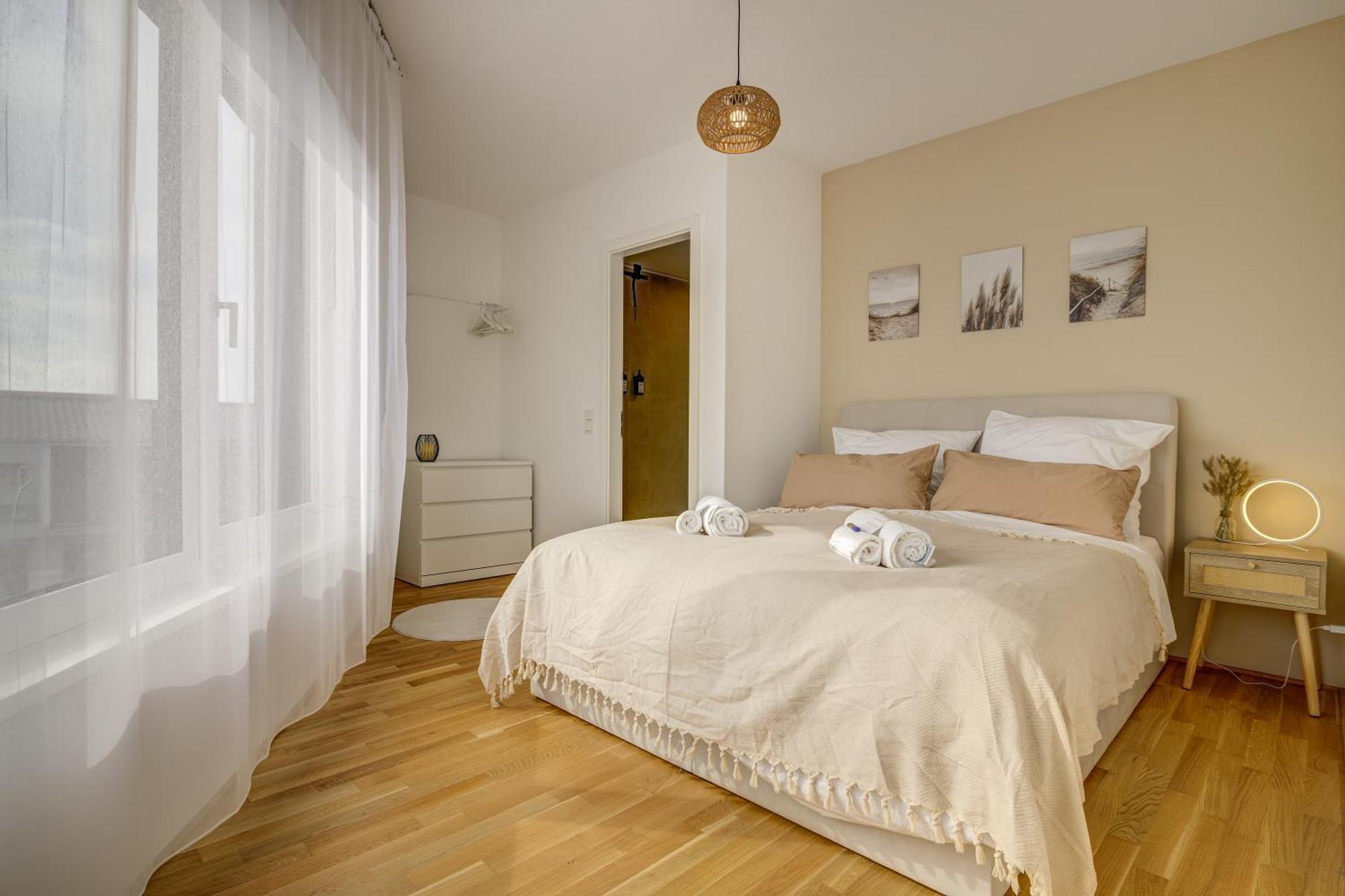 Exklusive 3-Zimmer Luxus-Maisonette In Hochheim - Naehe Frankfurt Flughafen, Wiesbaden Und Mainz Hochheim am Main Ngoại thất bức ảnh